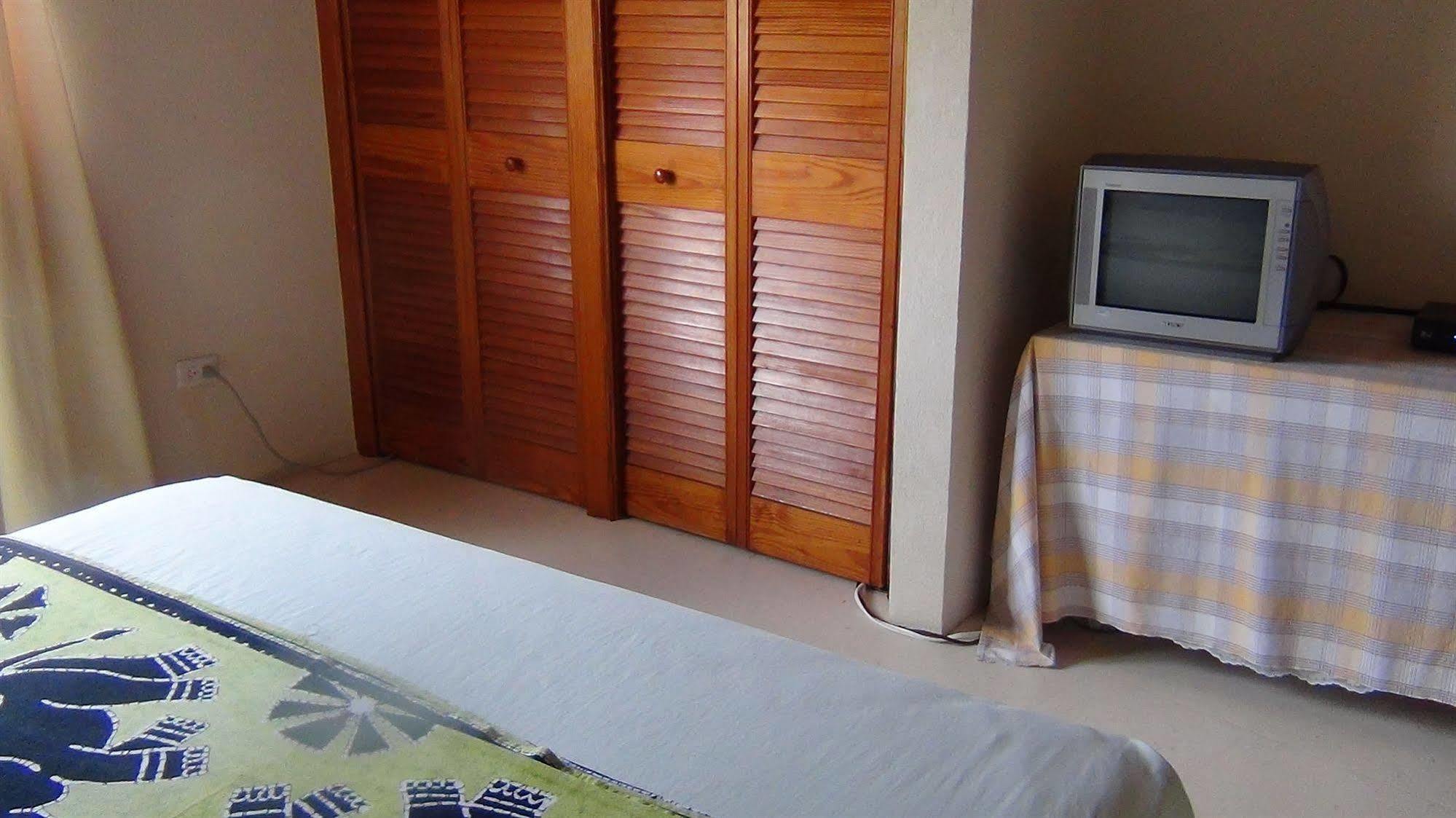 Gemini House Bed & Breakfast Christ Church Eksteriør bilde